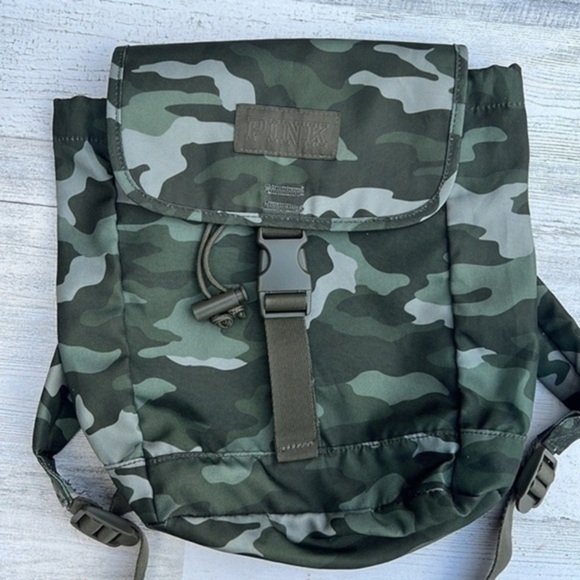 Victoria's Secret PINK Camouflage Green Mini Backpack VS,‎ Outdoor Camp Gorpcore - Picture 1 of 8